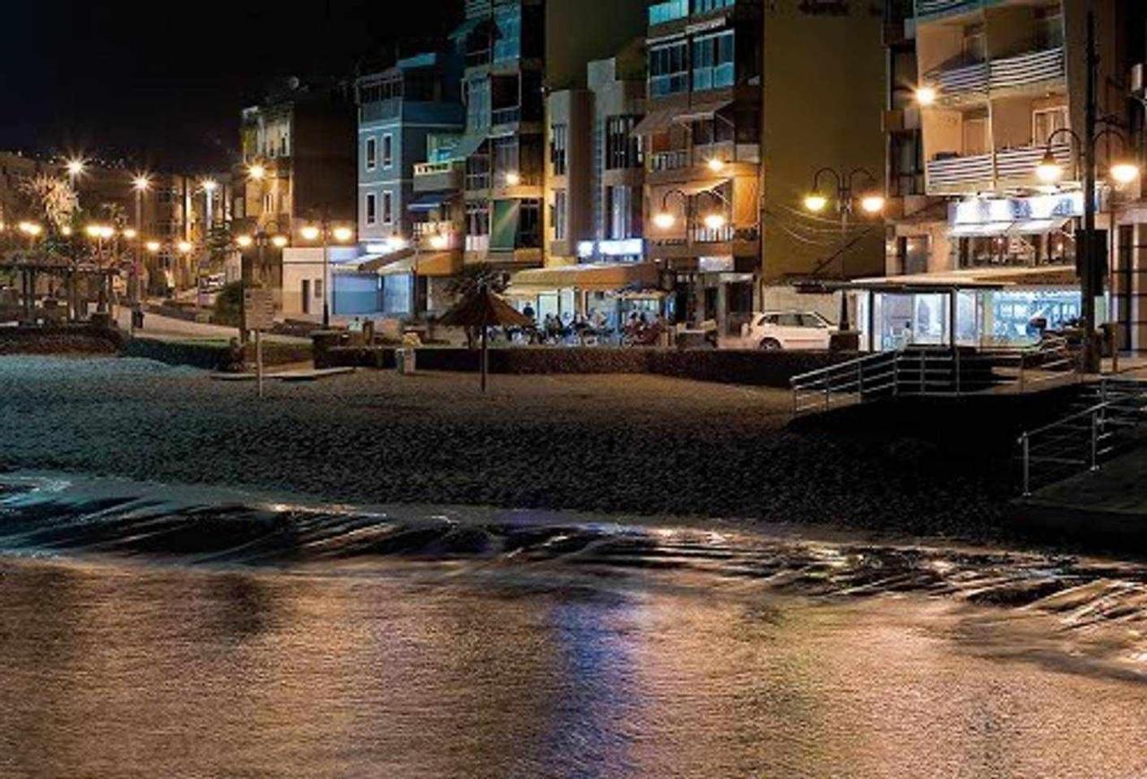 Piso En Primera Linea Con Vistas Directas Al Mar Melenara Extérieur photo